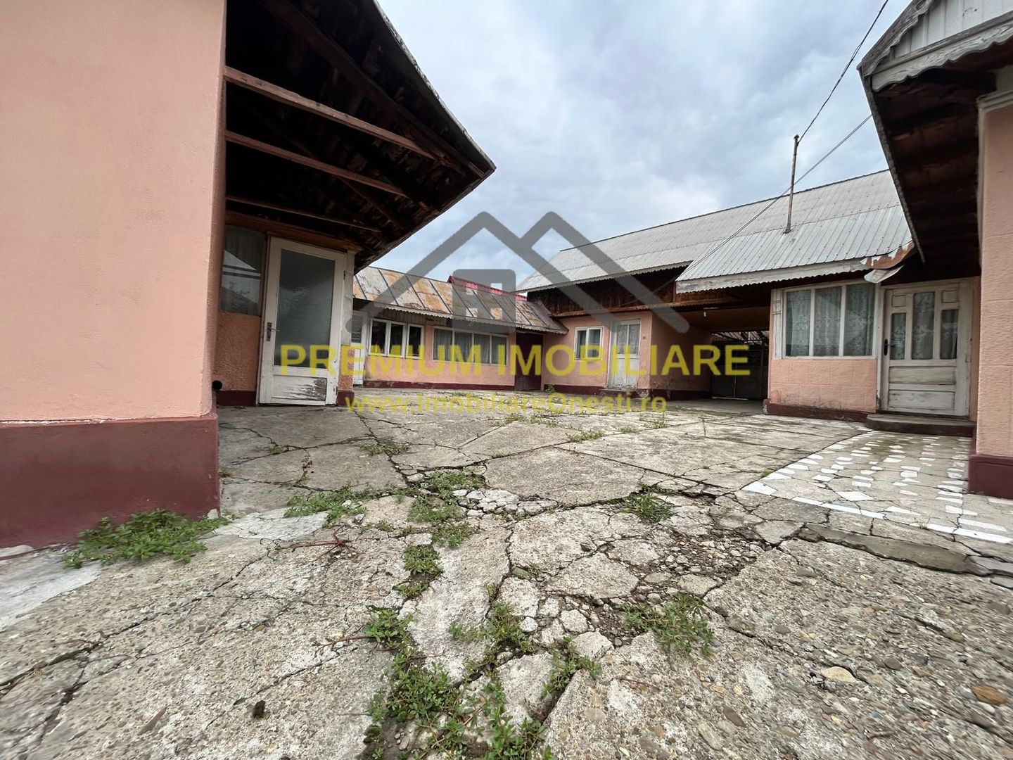 Proprietate de vânzare | 15 km de Onești, DN11 – direcția Bacău - Poză 4