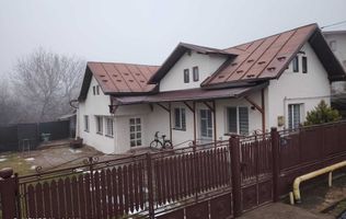 Casa de vanzare Baicoi