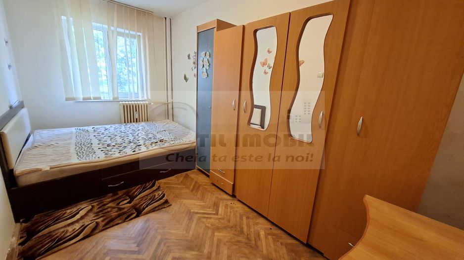 Liber, apartament 2 camere Podu Ros Cantemir, bloc fara risc - Poză 2