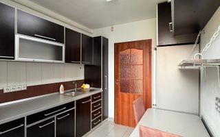 Apartament cu 3 camere decomandate / etaj intermediar - Poză 3