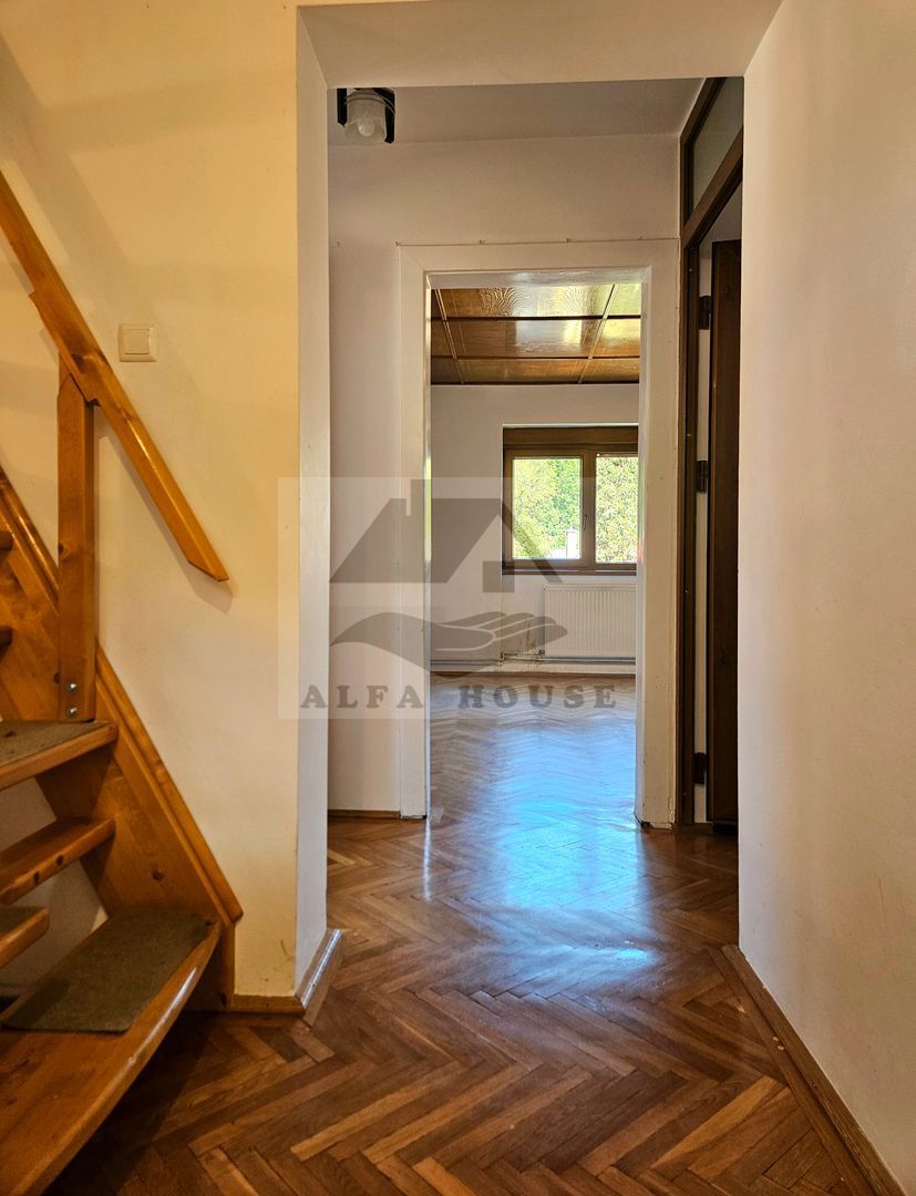 Casa deosebita cu 6 camere in  Centrul Brasovului - 210 mp - Poză 21