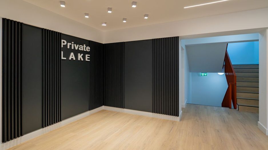 2 camere Mamaia | Private Lake- bloc 2025| Vedere frontală la lac, la 5 m de apa - Poză 4