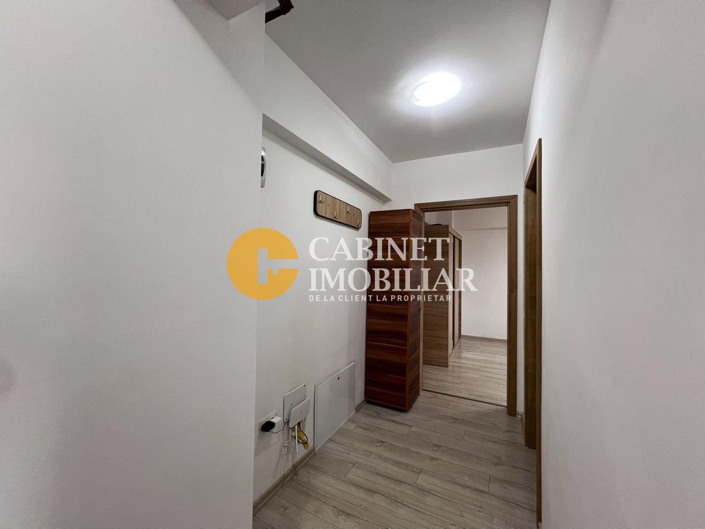2 camere Decomandat - ETAJ 1 - Loc de parcare - mobilat - Poză 8
