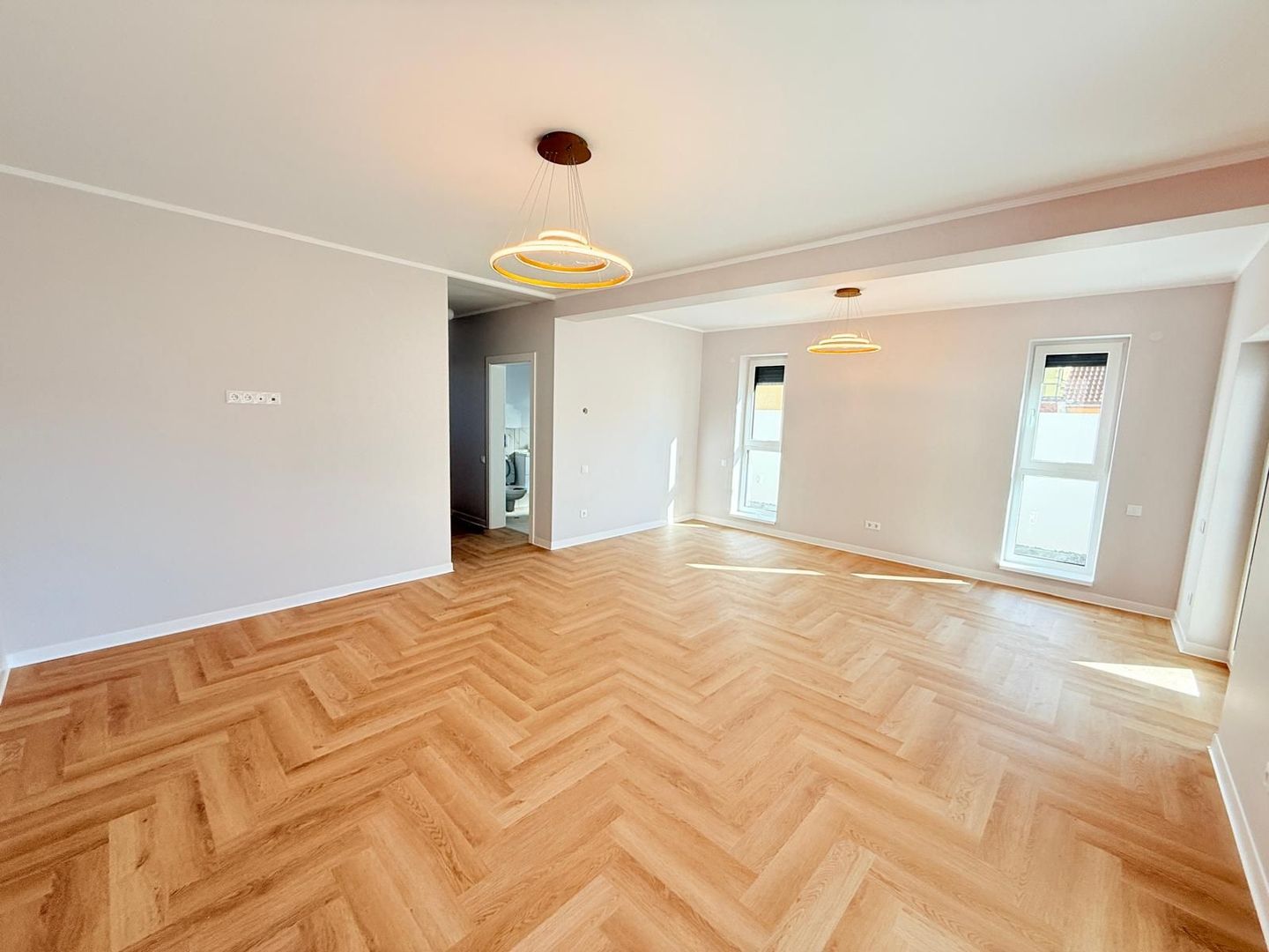 Casă individuală premium de vânzare în Șelimbăr – 650 mp teren - Poză 11