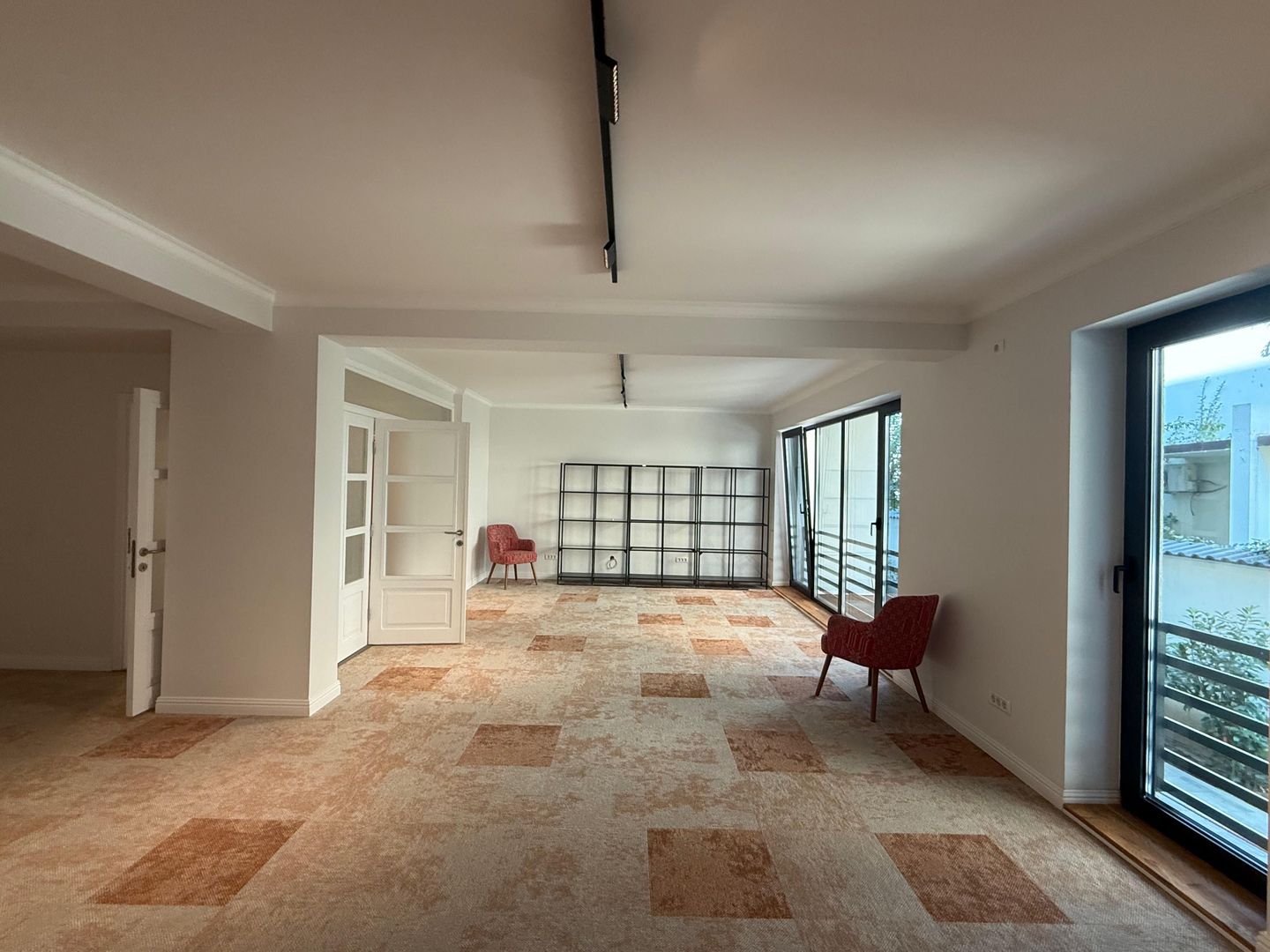 De închiriat spațiu la parter | Barbu Văcărescu - Poză 5