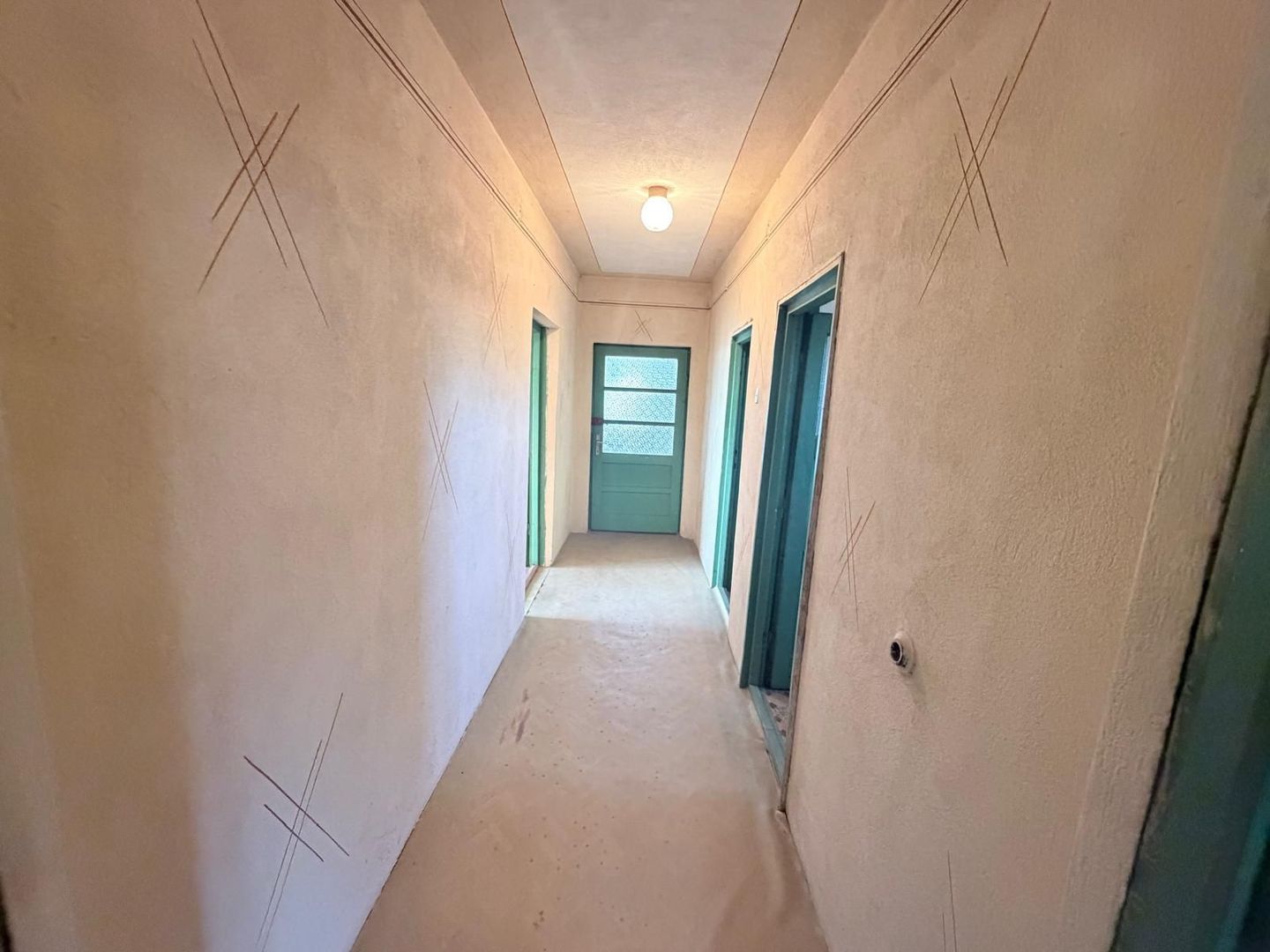 Apartament spațios  la casa- preț atractiv/COVASNA - Poză 7