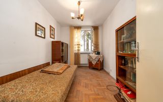 3 camere, etaj 1, lângă Primărie - Poză 10