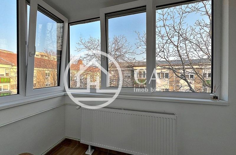 Apartament de închiriat cu 3 camere in zona Rogerius, Oradea - Poză 14