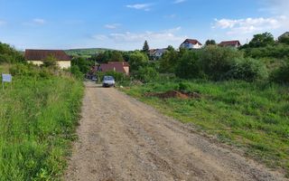 Teren 1.370 mp, intravilan, Livezeni, 0% comision - Poză 1