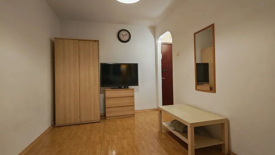 Garsonieră Cochetă – lângă parc, 7 min Metrou Parc Drumul Taberei - Poză 2