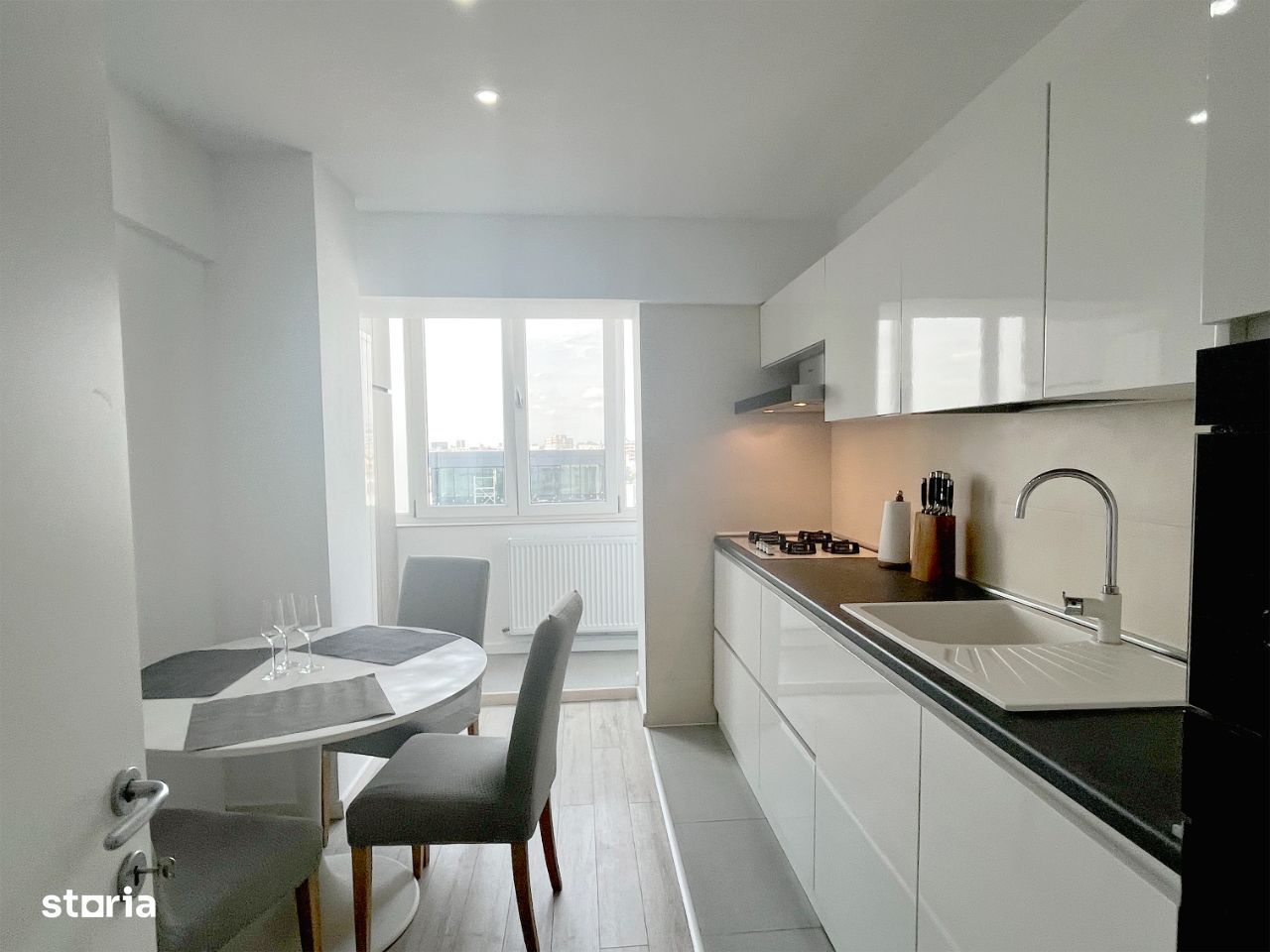 Apartament 3 camere de închiriat | Bulevardul Decebal | - Poză 9