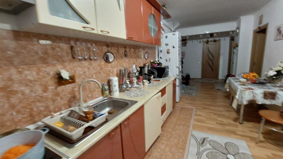 Apartament cu 3 camere de vânzare în zona Luxor - Poză 4