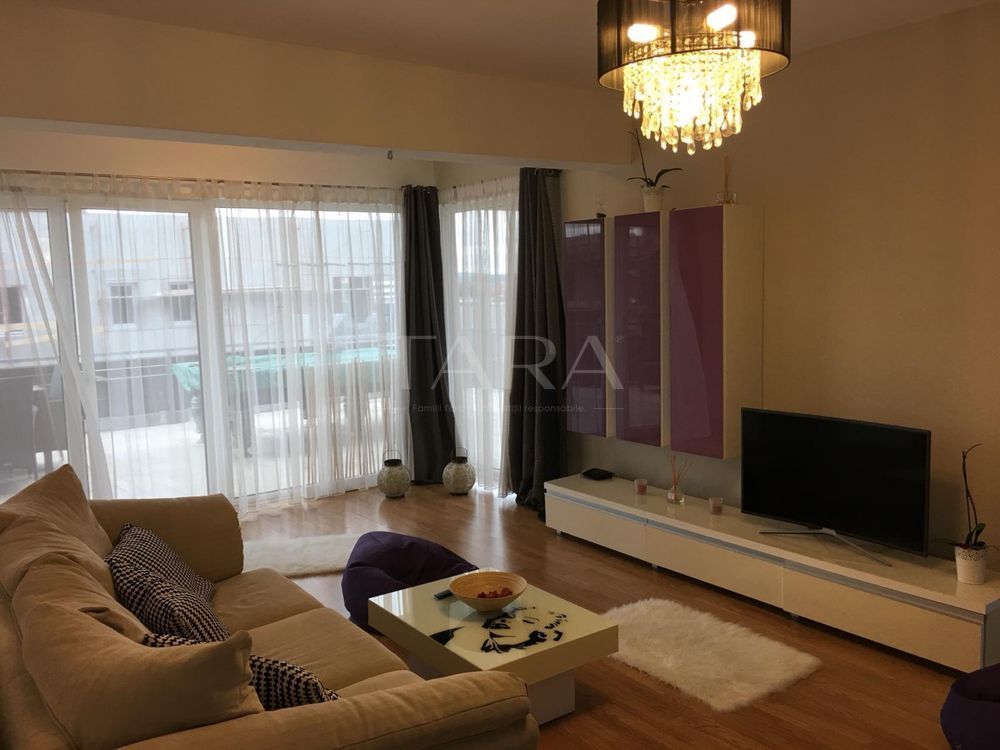 Apartament cu 4 camere, terasă de 97 mp, parcare inclusă. - Poză 1