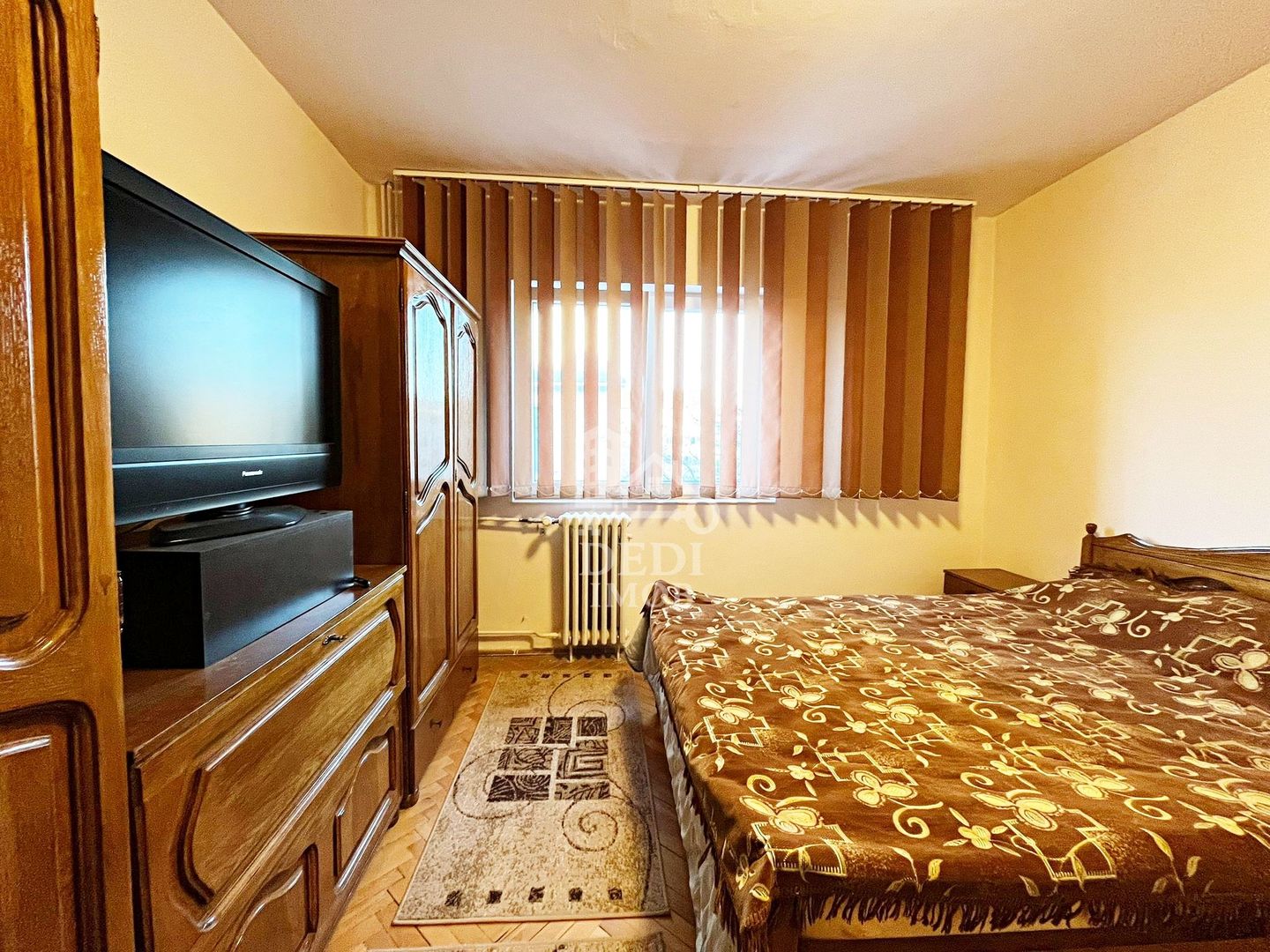 Apartament cu 3 camere de vanzare in zona Rogerius, Oradea - Poză 5