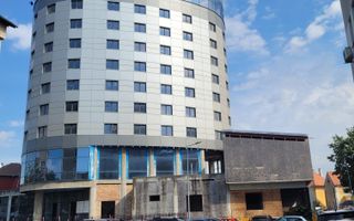 Spațiu comercial de vânzare | Sibiu, Central | 8.800 mp utili - Poză 2