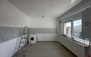 Apartament complet renovat cu scara interioara - Poză 12