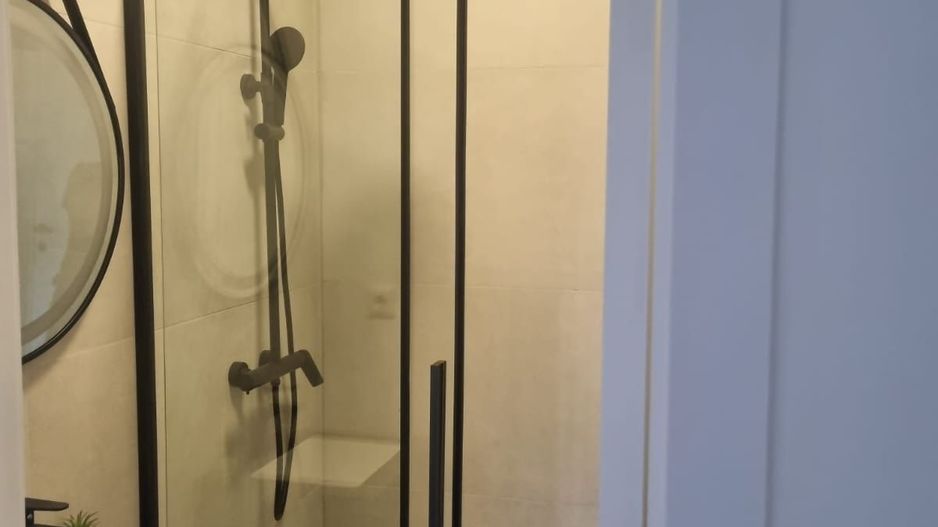 BRASADAS vinde ap 3 cam 4/4 CENTRAL 110mp RENOVAT cu garaj. - Poză 6