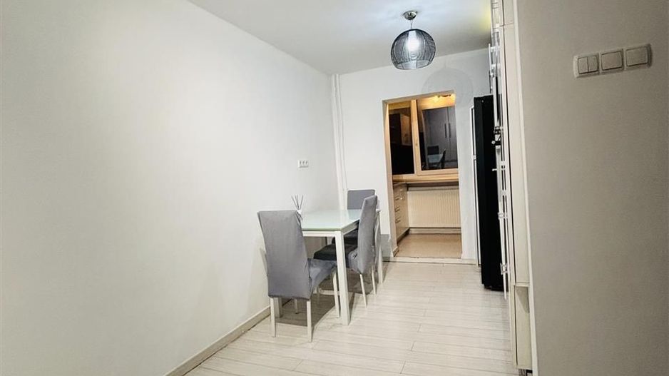 Apartament cu 2 camere zona Rogerius - Poză 2