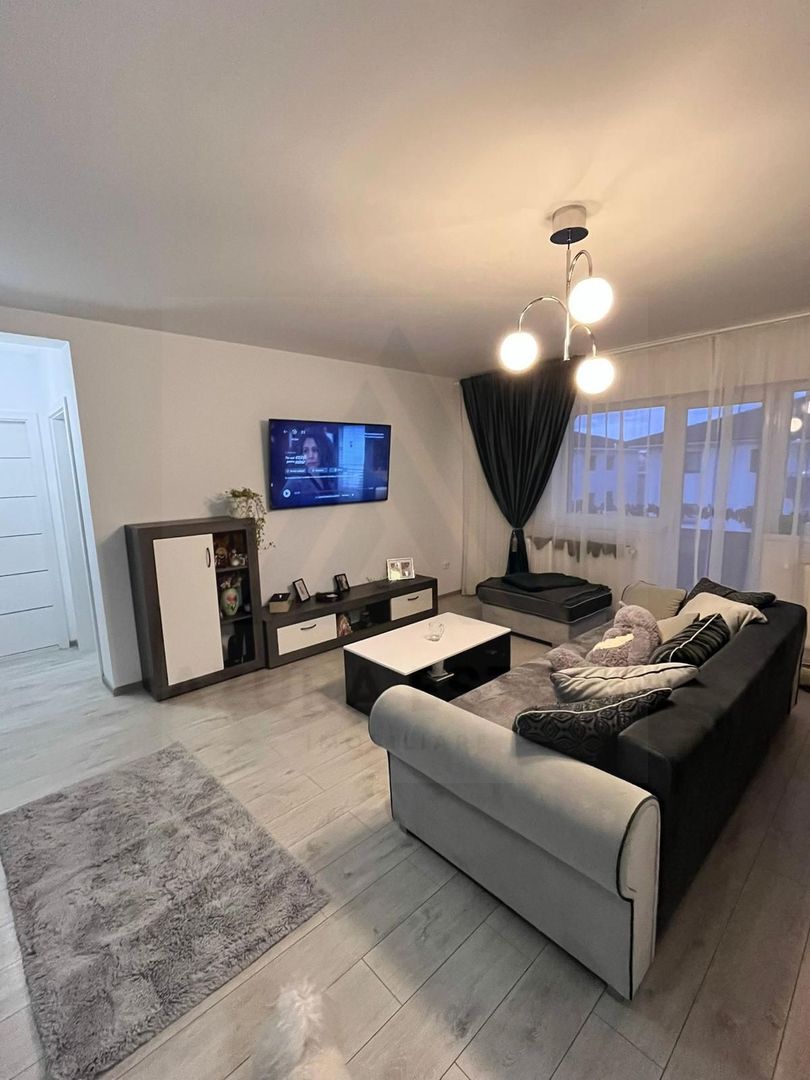 Apartament modern 4 camere 3 dormitoare 2 băi 80 mp utili  Șelimbăr - Poză 3