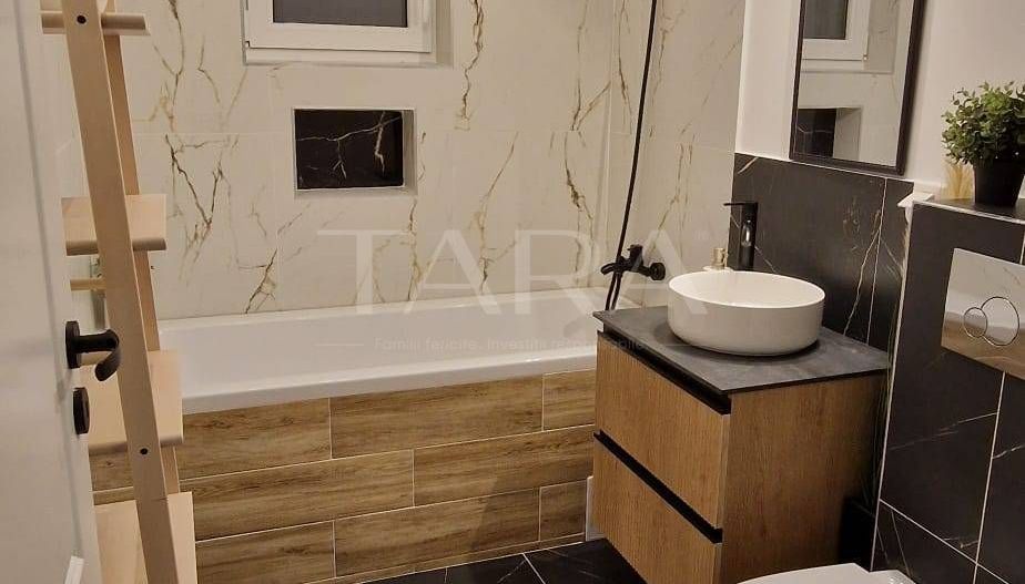 Apartament cu 3 camere, curte, terasă și parcare, zona Teilor. - Poză 5