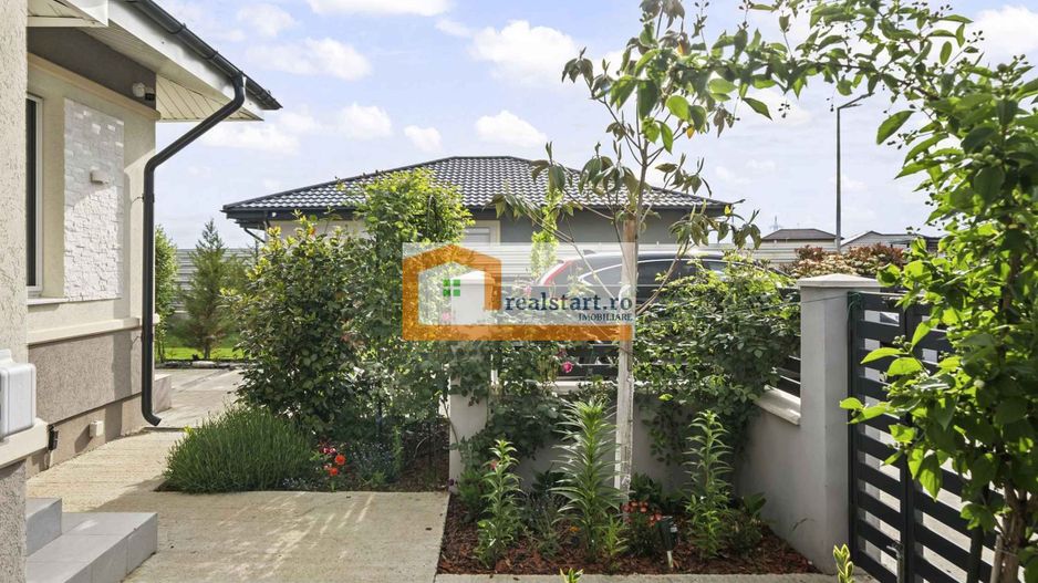 Langa Padure, Vila P+Pod , 1500mp teren,  terasa 40mp,  complex securizat - Poză 24