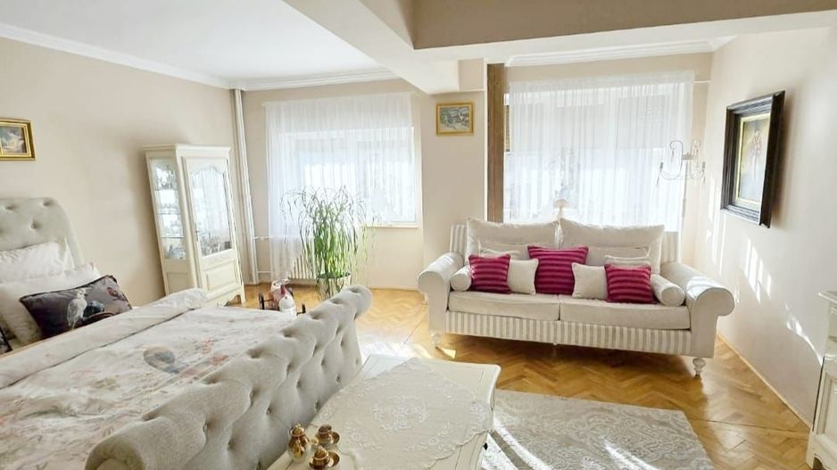 Apartament 3 camere Magheru - Poză 1
