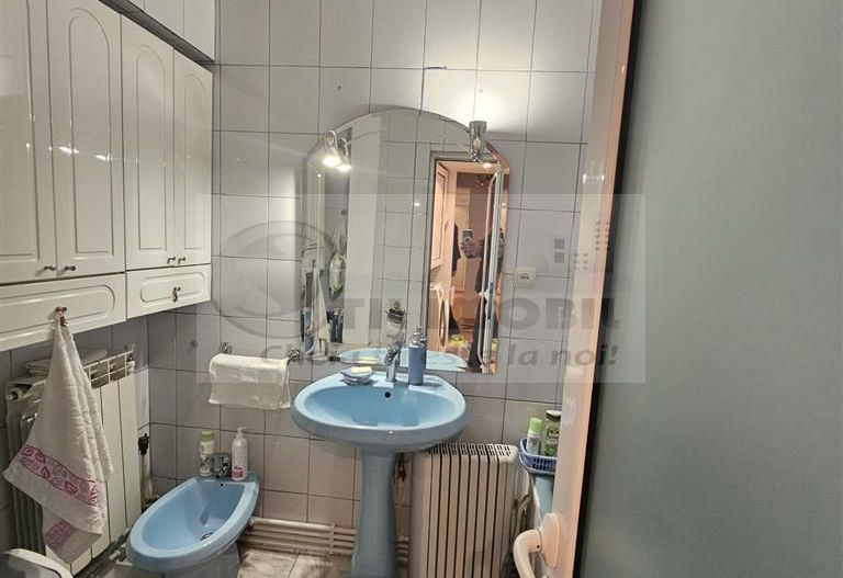 Apartament 4 camere - Hala Centrala - Poză 12