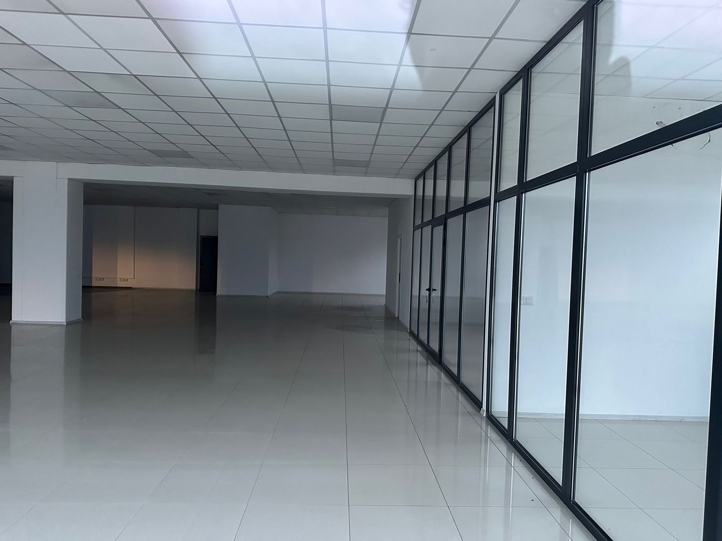 Spatiu comercial zona Calea Lugojului - Poză 3