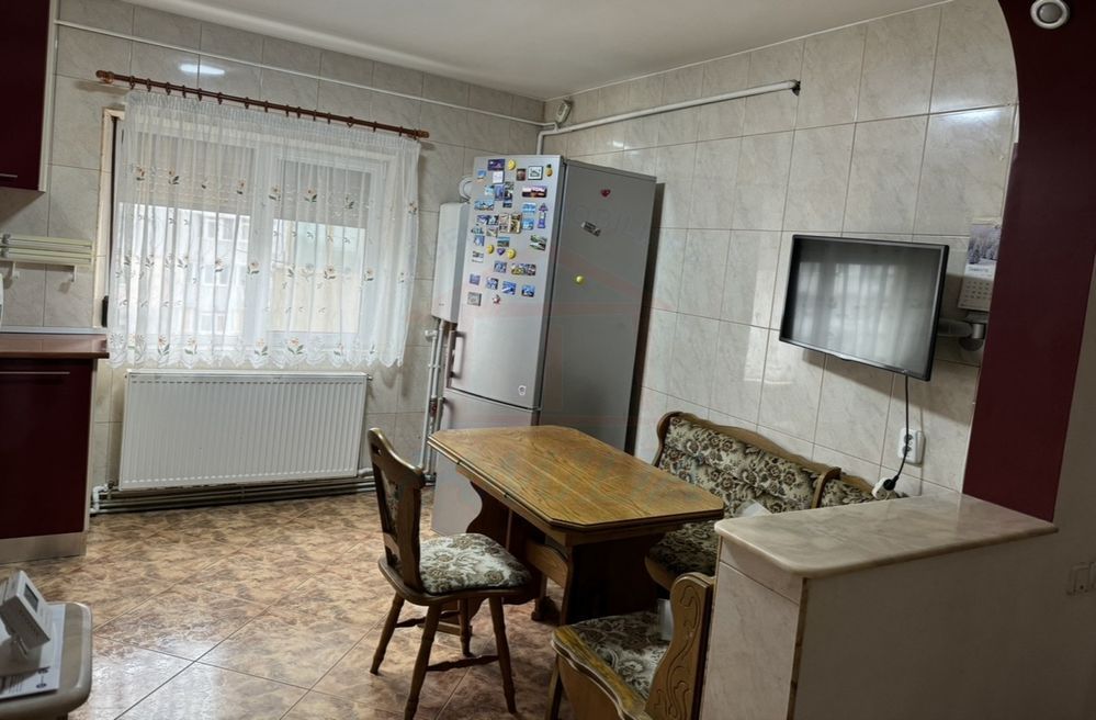 APARTAMENT DE ÎNCHIRIAT – 3 CAMERE | MICRO 20 - Poză 4
