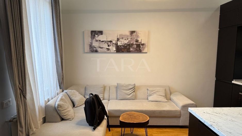 Apartament renovat cu curte comună în zona Piața Mihai Viteazul. - Poză 5