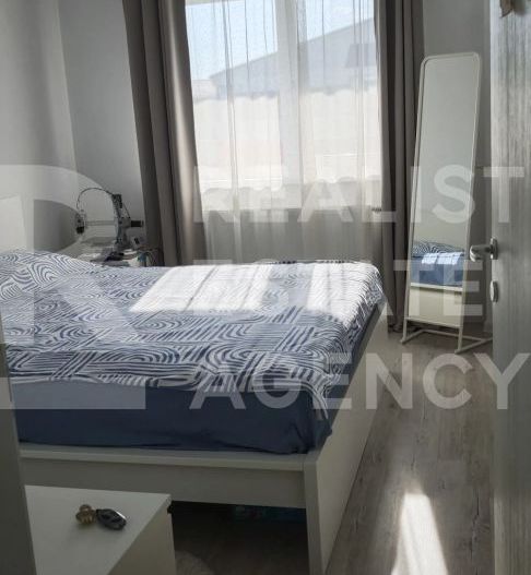 Vânzare, apartament cu 3 camere în zona Militari Residence - Poză 3