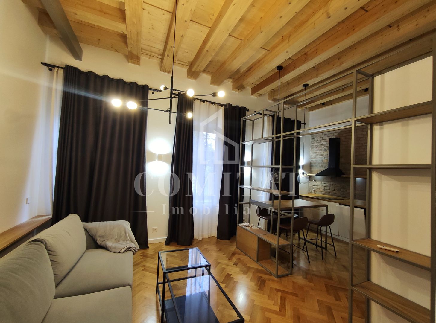 Apartament ultrafinisat în zona ultracentrală | Scară interioară - Poză 6