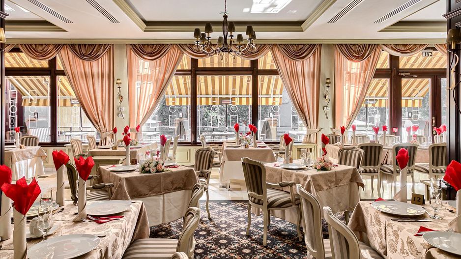 Oportunitate de investiție: Hotel Best Western de 4 stele Arad - Român - Poză 2