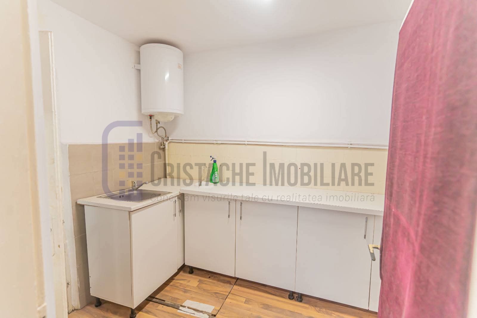 Casa nemobilata pe Bd. Marasesti, 3 camere, acces dublu, pretabil birouri - Poză 4
