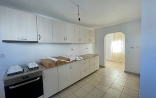 CASA + TEREN 3100 MP | Sat| Casă renovată | Utilități | Curt - Poză 2