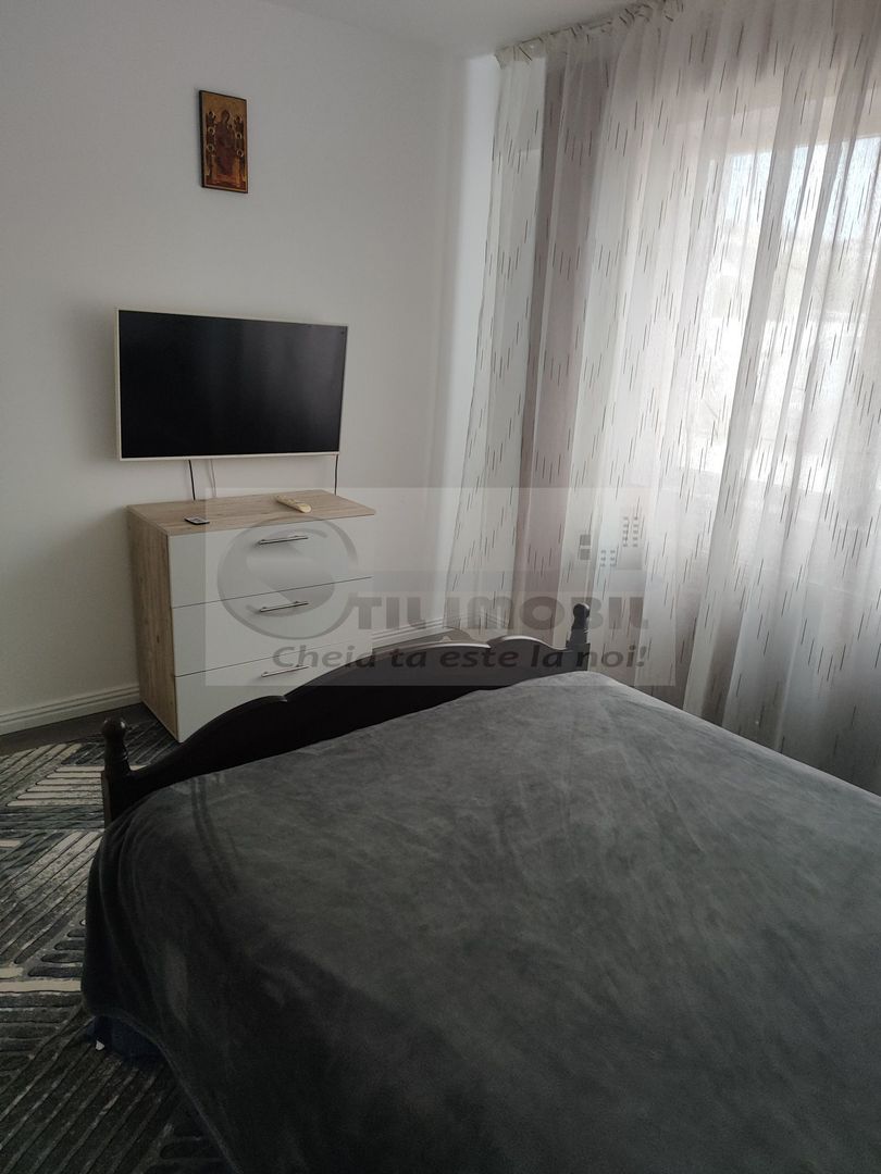Apartament 2 camere decomandat CUG - 399 EURO - Poză 3