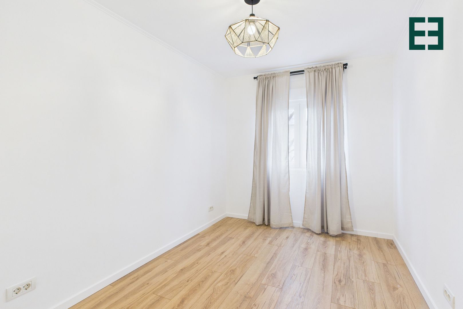 Apartament 4 camere renovat nou -  Zona Circumvalațiunii - Timișoara - Poză 13