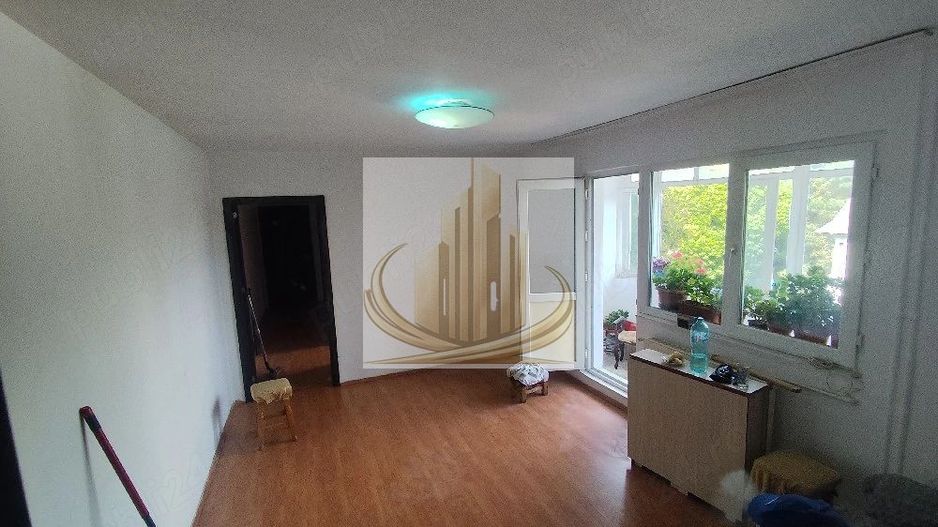 vand apartament 3 camere strada covasna Brâncoveanu - Poză 1