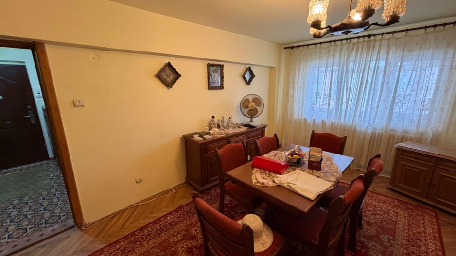 Apartament 3 camere, etaj 2 - Cugir - Poză 11