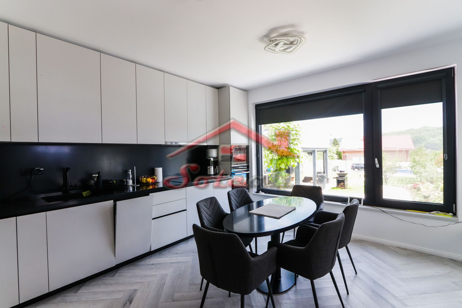 VILĂ MODERNĂ DE LUX CU PISCINĂ, FOTOVOLTAICE ȘI FOIȘOR – BREAZA - Poză 26