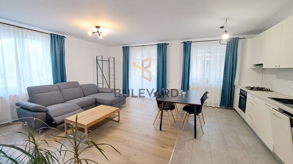 Apartament 3 camere, ultrafinisat, parcare, cartier Europa - Poză 3