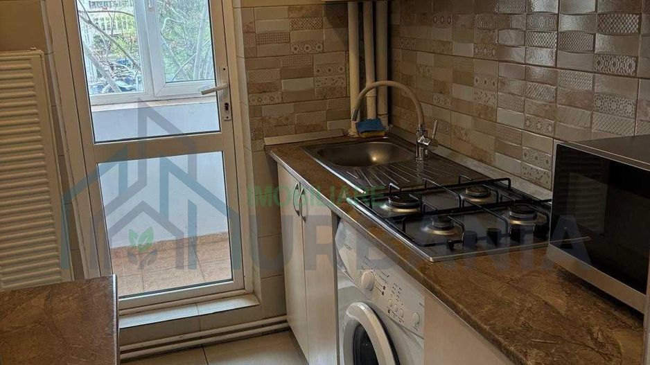 Pers fizică închiriez ap 3 cam hala centrala - Poză 3