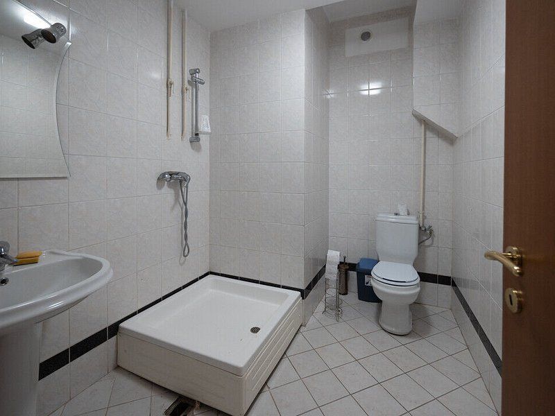 Vila cu 750 mp utili si teren de 1.480 mp in Erou Iancu Nicolae - Poză 33