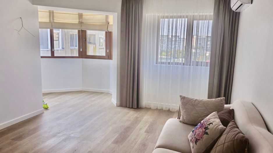 Exclusivitate - Apartament 3 camere, 92 mp - Faleza Dunarii - Poză 10