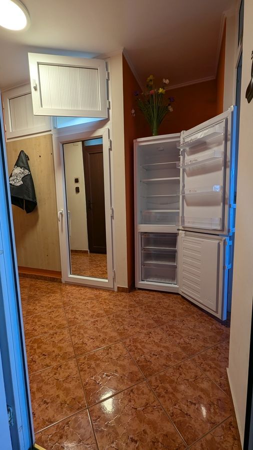 Mihai Bravu, Vatra Luminoasa, Piata Muncii - Poză 4