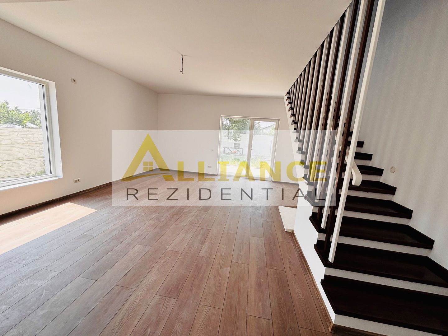 Casă individuală comuna Berceni , strada Miorița , Cartierul nou ! - Poză 7