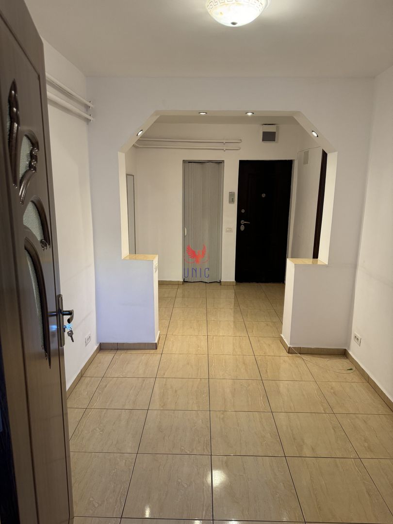 Apartament 3 camere parter - Mall Electroputere - Poză 7