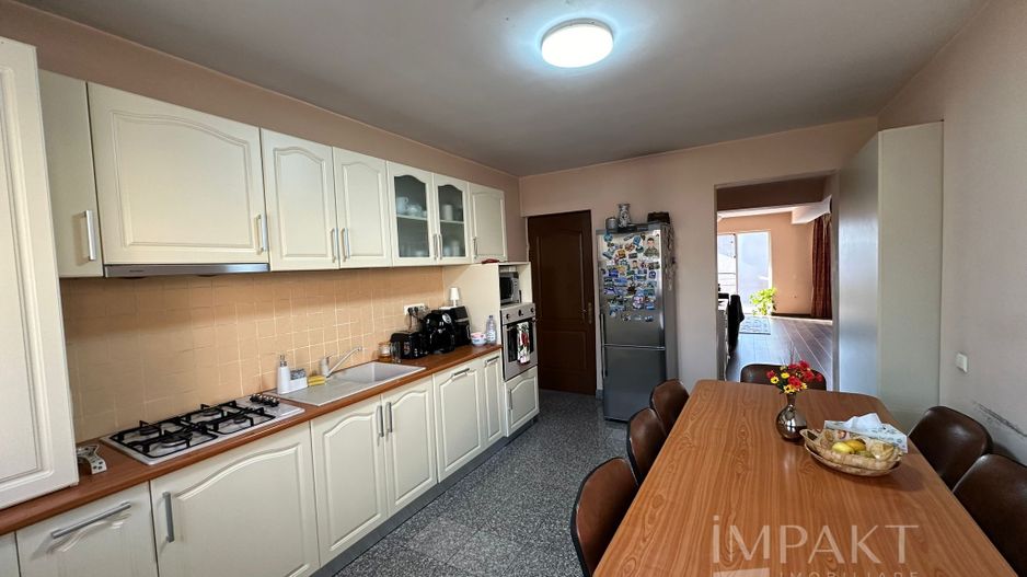 Casa 4 camere - Zona Garii - Poză 3