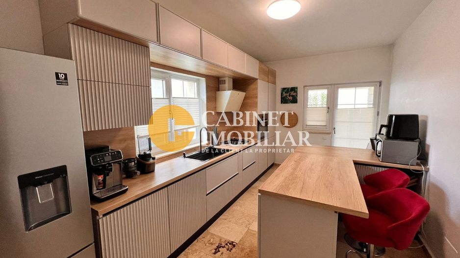 Casa PREMIUM 4 camere 2 bai - Garaj - MOBILATA complet - Poză 7