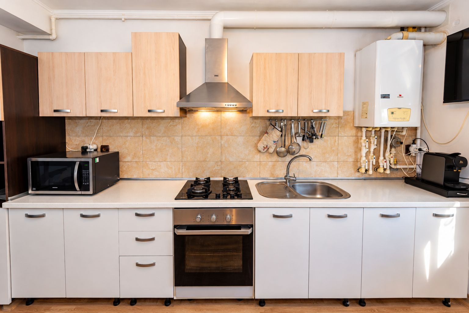 Apartament 2 camere de vanzare, 67mp mobilat, parcare, bloc cu 6 ap. - Poză 4